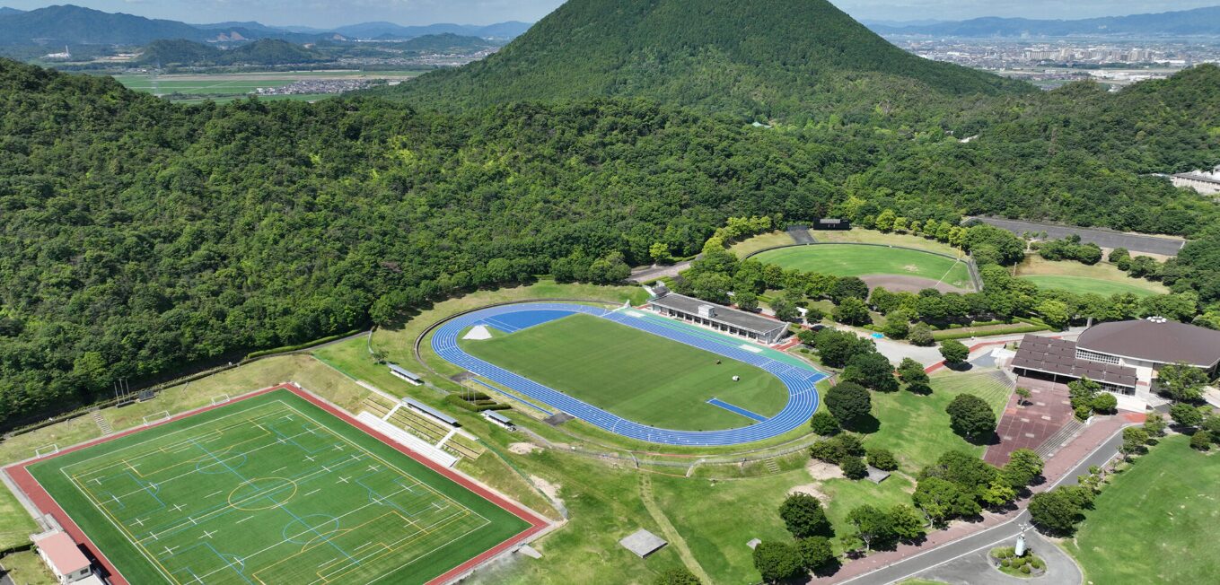 滋賀県の希望が丘文化公園の全景。
